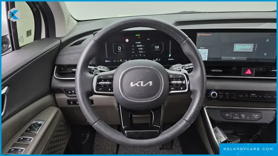 KIA CARNIVAL DIESEL 9-SEATER NOBLESSE