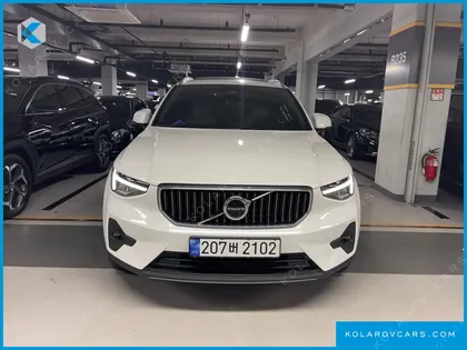 VOLVO XC40 B4 ULTIMATE BRIGHT
