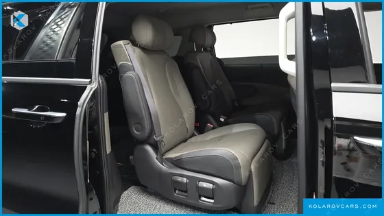 KIA CARNIVAL DIESEL 7-SEATER NOBLESSE
