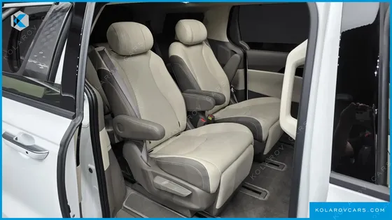 KIA CARNIVAL GASOLINE 7-SEATER SIGNATURE