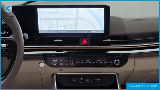 KIA CARNIVAL GASOLINE 7-SEATER SIGNATURE
