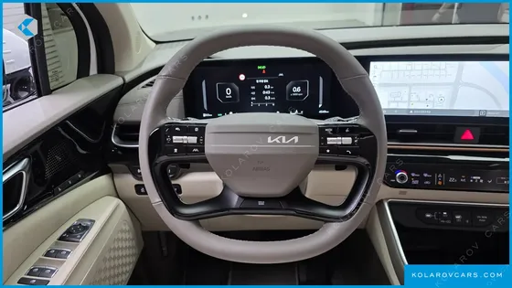 KIA CARNIVAL GASOLINE 7-SEATER SIGNATURE