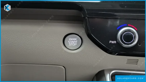 KIA CARNIVAL GASOLINE 7-SEATER SIGNATURE