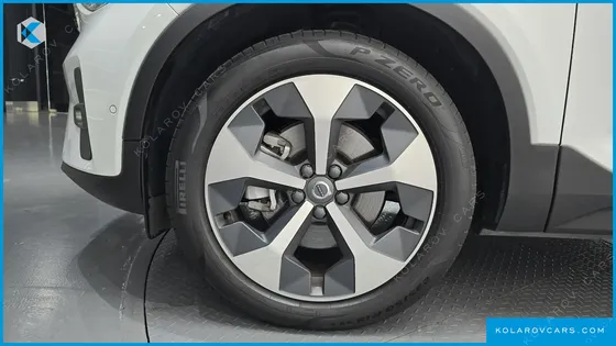 VOLVO XC40 B4 ULTIMATE BRIGHT