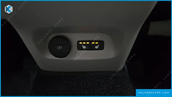 VOLVO XC40 B4 ULTIMATE BRIGHT