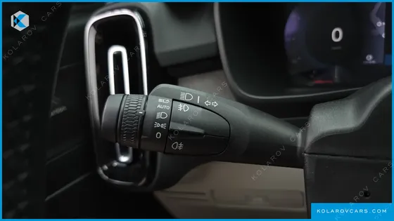 VOLVO XC40 B4 ULTIMATE BRIGHT