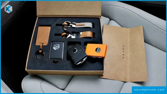 VOLVO XC40 B4 ULTRA BRIGHT