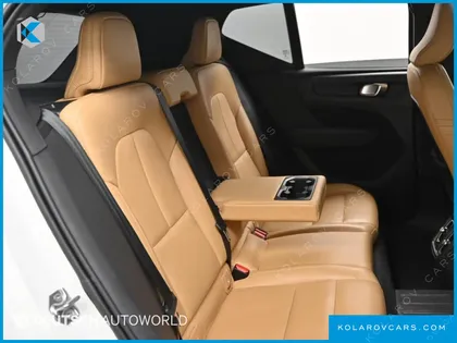 VOLVO XC40 B4 INSCRIPTION