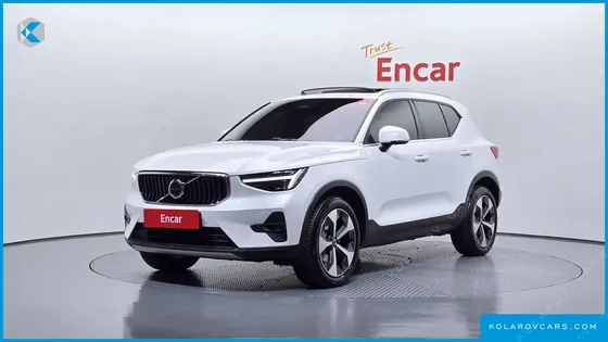 VOLVO XC40 B4 ULTRA BRIGHT