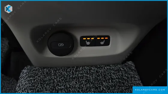 VOLVO XC40 B4 ULTRA BRIGHT