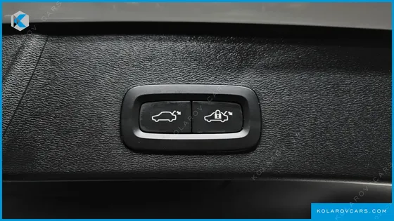 VOLVO XC40 B4 ULTRA BRIGHT