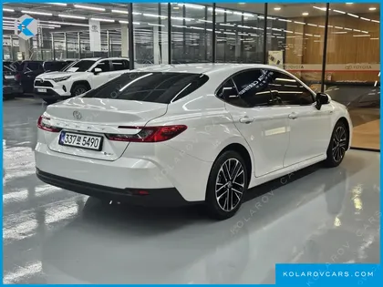 TOYOTA CAMRY 2.5 XLE HYBRID