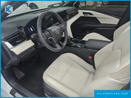 TOYOTA CAMRY 2.5 XLE HYBRID