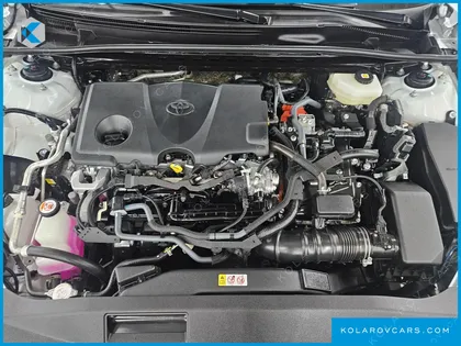TOYOTA CAMRY 2.5 XLE HYBRID