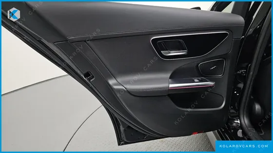 MERCEDES C-CLASS C300 4MATIC AMG LINE
