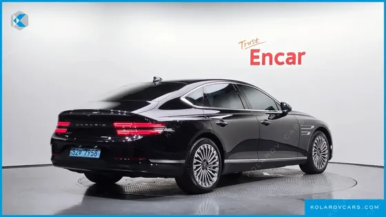 GENESIS G80 E-AWD