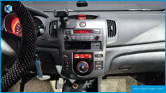 KIA FORTE 1.6 GDI DELUXE