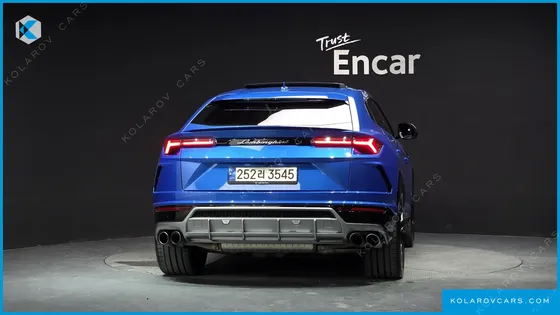 LAMBORGHINI URUS 4.0 V8