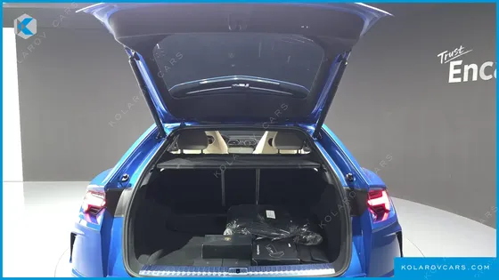 LAMBORGHINI URUS 4.0 V8