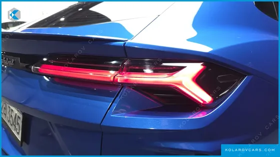 LAMBORGHINI URUS 4.0 V8