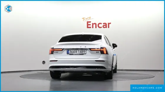 VOLVO S90 B5 ULTRA DARK