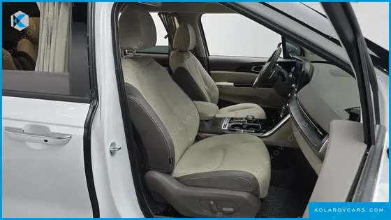 KIA CARNIVAL GASOLINE 7-SEATER HI-LIMOUSINE