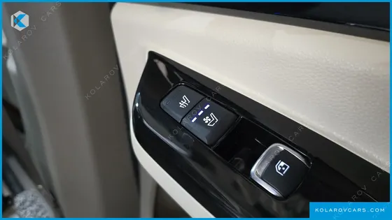 KIA CARNIVAL GASOLINE 7-SEATER HI-LIMOUSINE