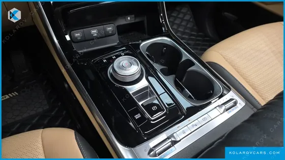 KIA CARNIVAL GASOLINE 9-SEATER SIGNATURE