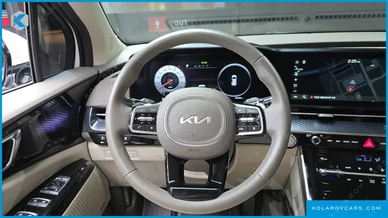 KIA CARNIVAL GASOLINE 7-SEATER HI-LIMOUSINE