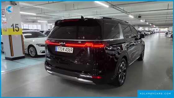 KIA CARNIVAL GASOLINE 7-SEATER SIGNATURE