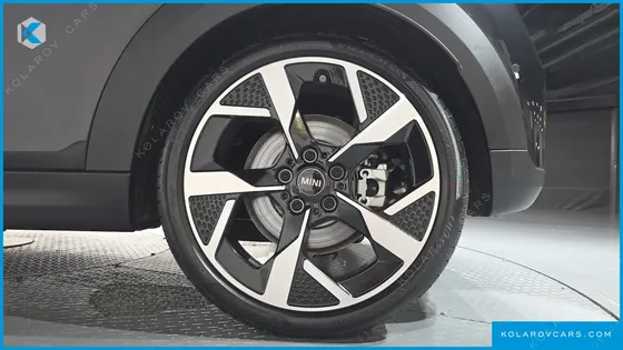 MINI COOPER FAVOURED