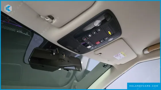 KIA CARNIVAL GASOLINE 4-SEATER HI-LIMOUSINE