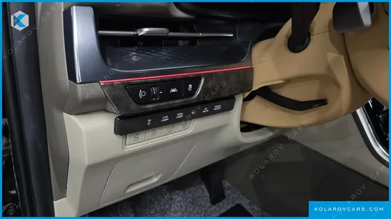 KIA CARNIVAL GASOLINE 4-SEATER HI-LIMOUSINE