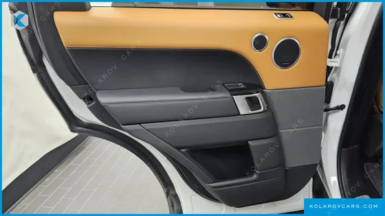 LAND ROVER RANGE ROVER SPORT D300 AB DYNAMIC