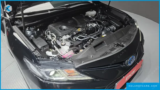 TOYOTA CAMRY 2.5 LE HYBRID