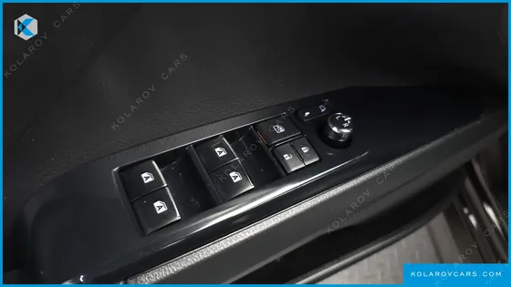 TOYOTA CAMRY 2.5 XLE HYBRID