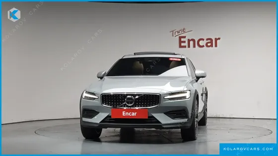 VOLVO V60 B5 ULTRA AWD