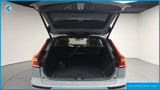 VOLVO V60 B5 ULTRA AWD