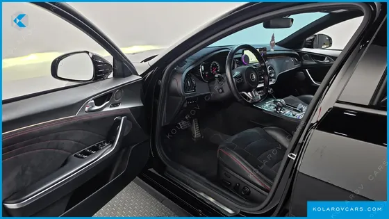 KIA STINGER 3.3 GT AWD MASTERS TURBO PACKAGE
