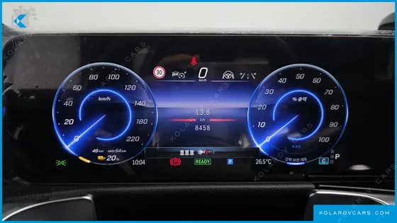 MERCEDES EQB EQB300 4MATIC AMG LINE