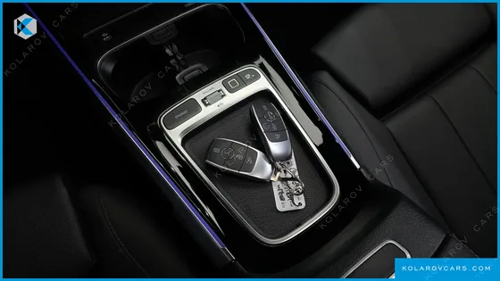 MERCEDES EQB EQB300 4MATIC PROGRESSIVE