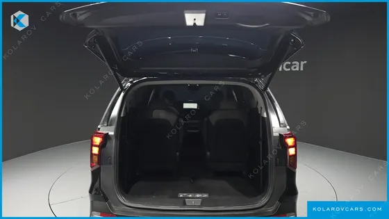 KIA CARNIVAL GASOLINE 9-SEATER NOBLESSE
