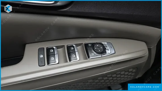 KIA CARNIVAL GASOLINE 9-SEATER NOBLESSE