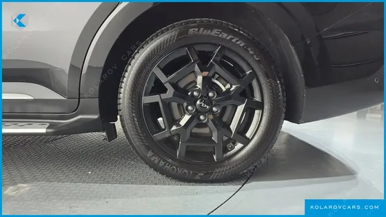 KIA CARNIVAL HEV 7SEATER GRAVITY