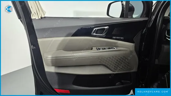 KIA CARNIVAL HEV 7SEATER GRAVITY