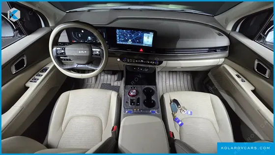 KIA CARNIVAL GASOLINE 7-SEATER NOBLESSE