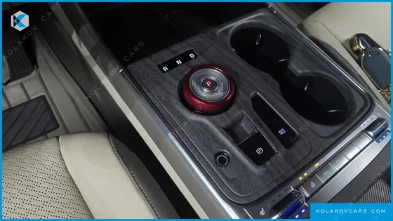 KIA CARNIVAL GASOLINE 7-SEATER NOBLESSE