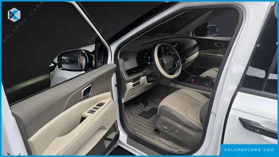 KIA CARNIVAL GASOLINE 7-SEATER NOBLESSE