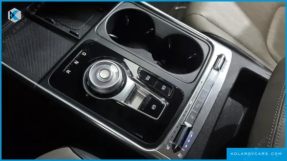 KIA CARNIVAL DIESEL 9-SEATER NOBLESSE