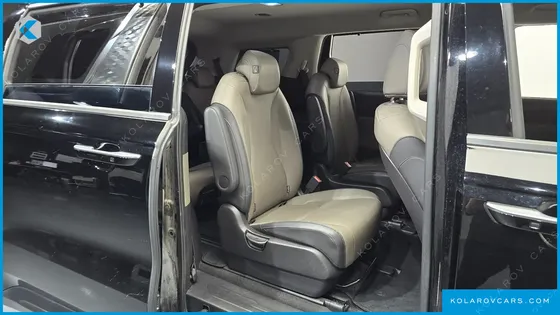 KIA CARNIVAL DIESEL 9-SEATER NOBLESSE